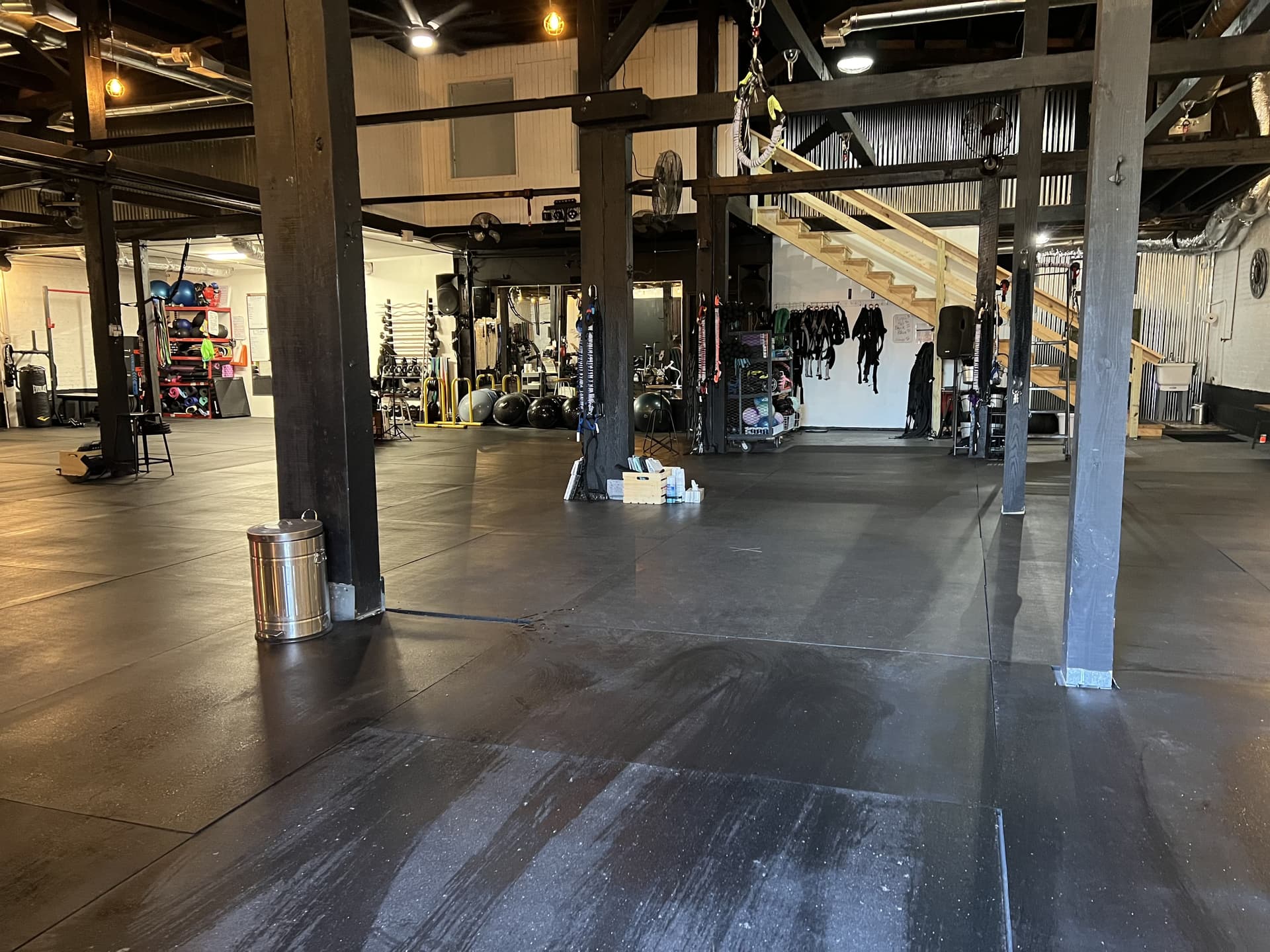 Bungee Fitness Factory gym interior